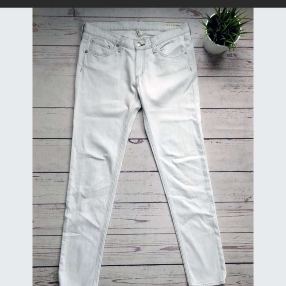Rag and Bone “Skinny” Jeans in Bleach Light Wash - Picture 2 of 7